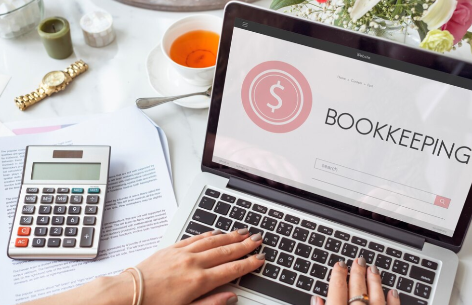 Financial Confidence Starts Here: Explore the Benefits of a Bookkeeping Course: smartacctaxeslt — LiveJournal