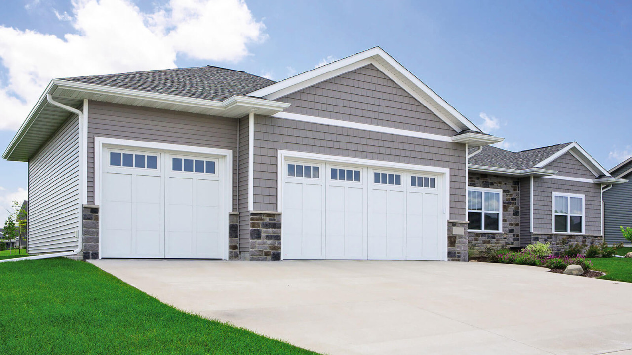 Titan Garage Doors NE — How to Choose the Right Garage Door Company in...