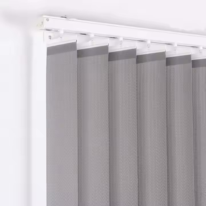 Venetian Blinds in Dubai | Custom-Made Wooden & Aluminium Blinds