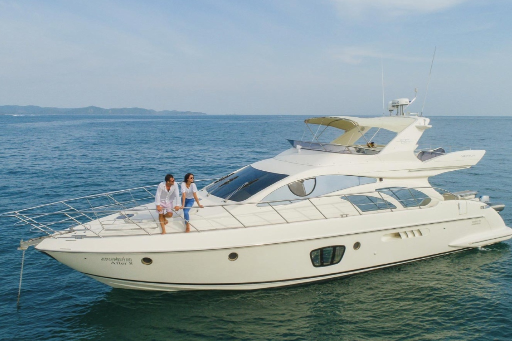 Yacht Birthday Celebration in Dubai | Birthday Party on Yacht