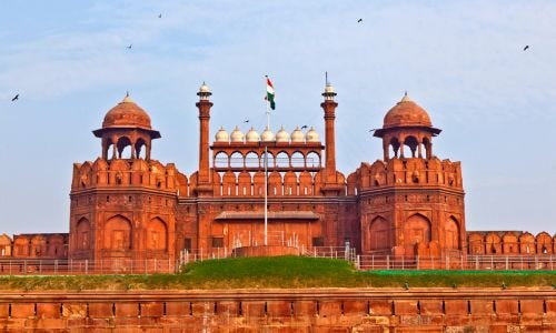 Delhi Darshan Tour Package by Bus — Explore the Heart of India in One Day with My Trip of India | by My Trip of India | Jul, 2025 | Medium