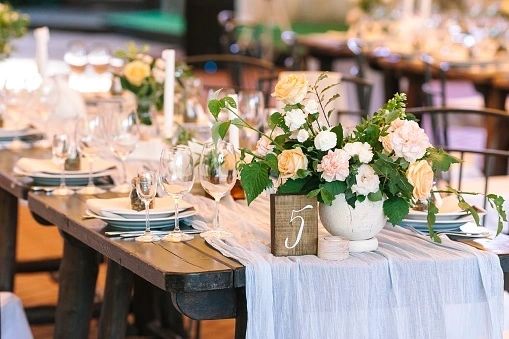 Walk Down the Aisle Elegantly with the Perfect Choice of Bridal Bouquets – Fleurs par Mia