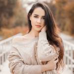 Eelena Flores Profile Picture