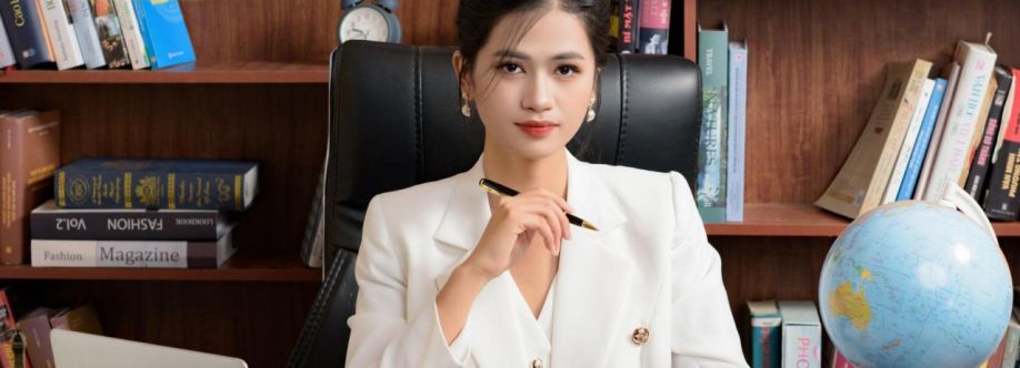 Nguyễn Ngọc Nga Cover Image