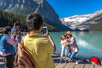 Alpine Wonders Awaken: Journey Through Fascinating Places in the Rockies  – Writoka