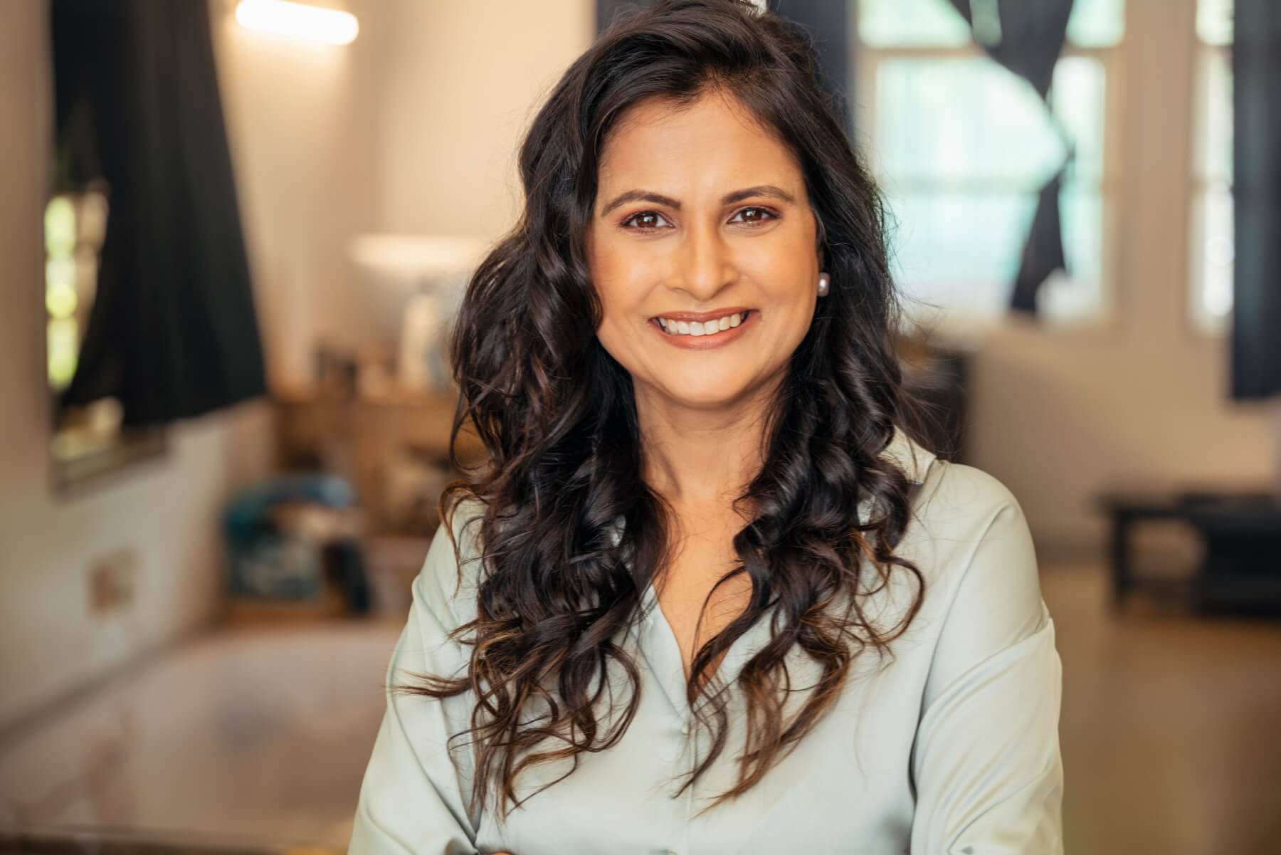 Tooth Extraction Surgery in New Delhi | Dr Lillys